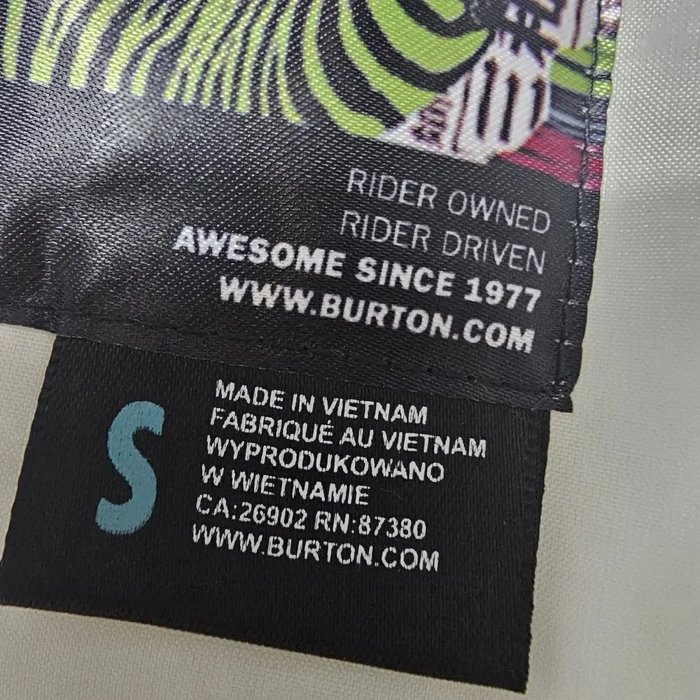Burton Command Camo Style Print Winter Puffer Vest‎ Women's Size Small